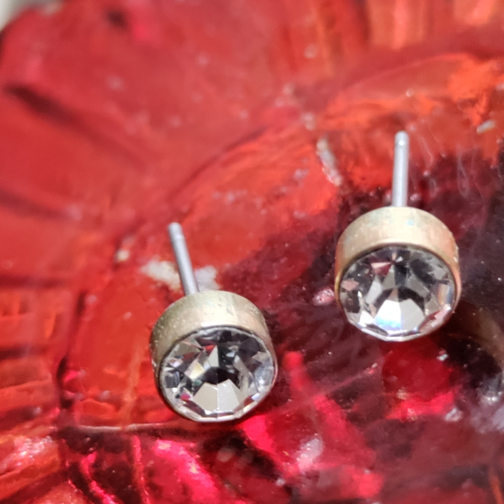 Vintage Bezel Diamond Stud earrings